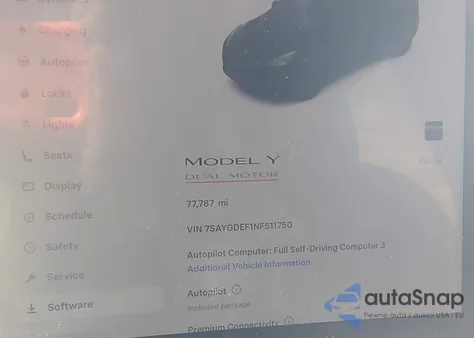2022 Tesla Model Y Performance Dual Motor All-Wheel Drive z USA, uszkodzony, nr VIN 7SAYGDEF1NF511750